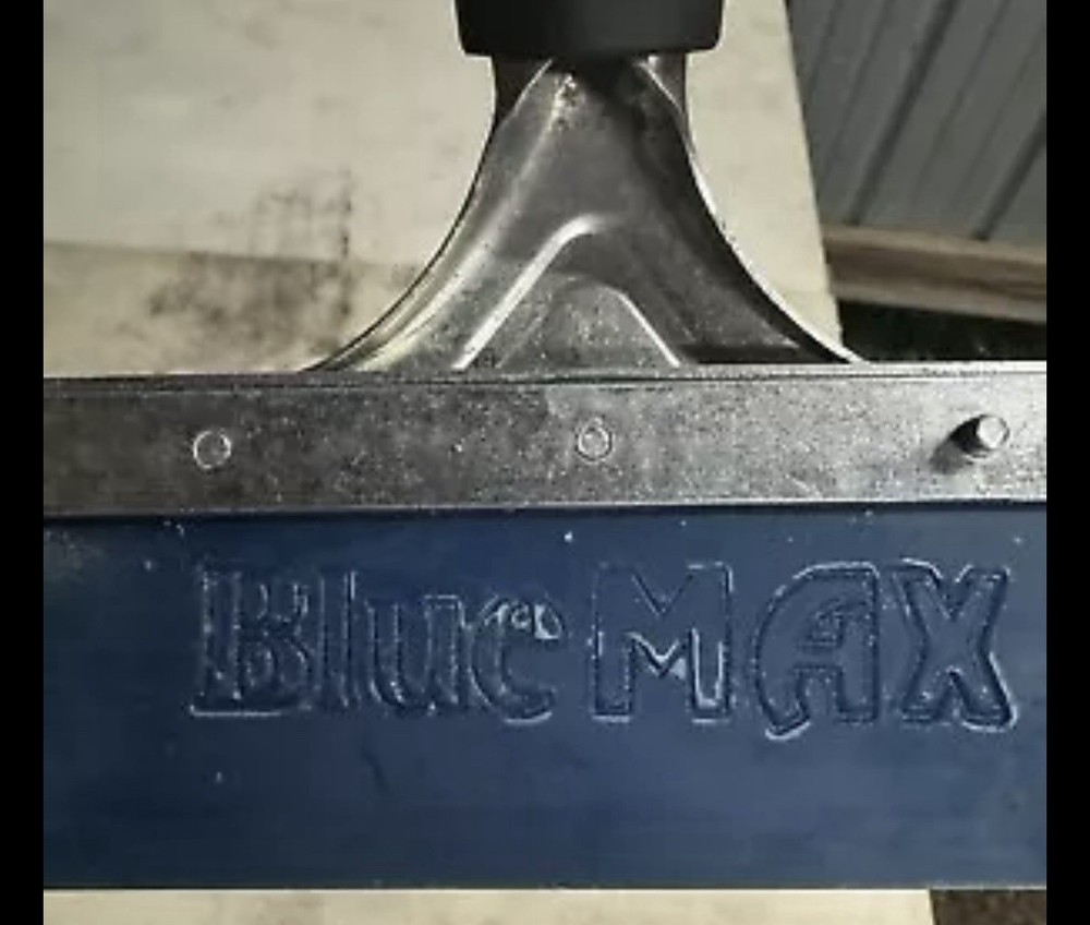 Blue Max Squeegee