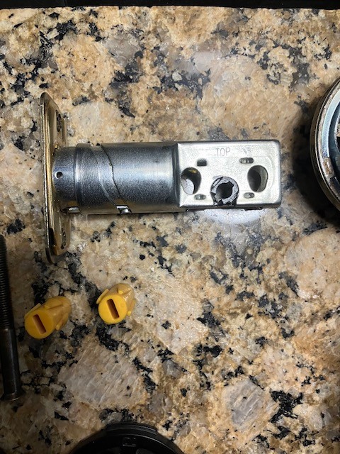 2 Nearly Complete ASL-3B August Smart Lock Deadbolts