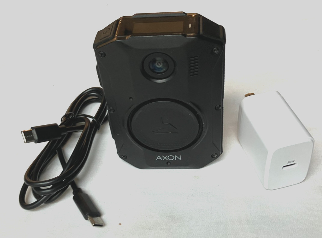 Axon AX1023 Body 3 Camera with Charger and cord - Powers Up and Records