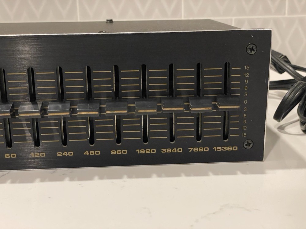 *Powers On!* *Unknown condition* Vintage Spectro Acoustics 2102R Equalizer