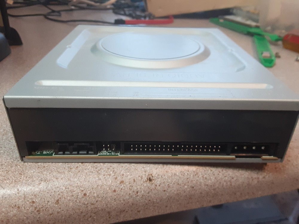 LG GH22NP20 IDE Super Multi DVD Rewriter