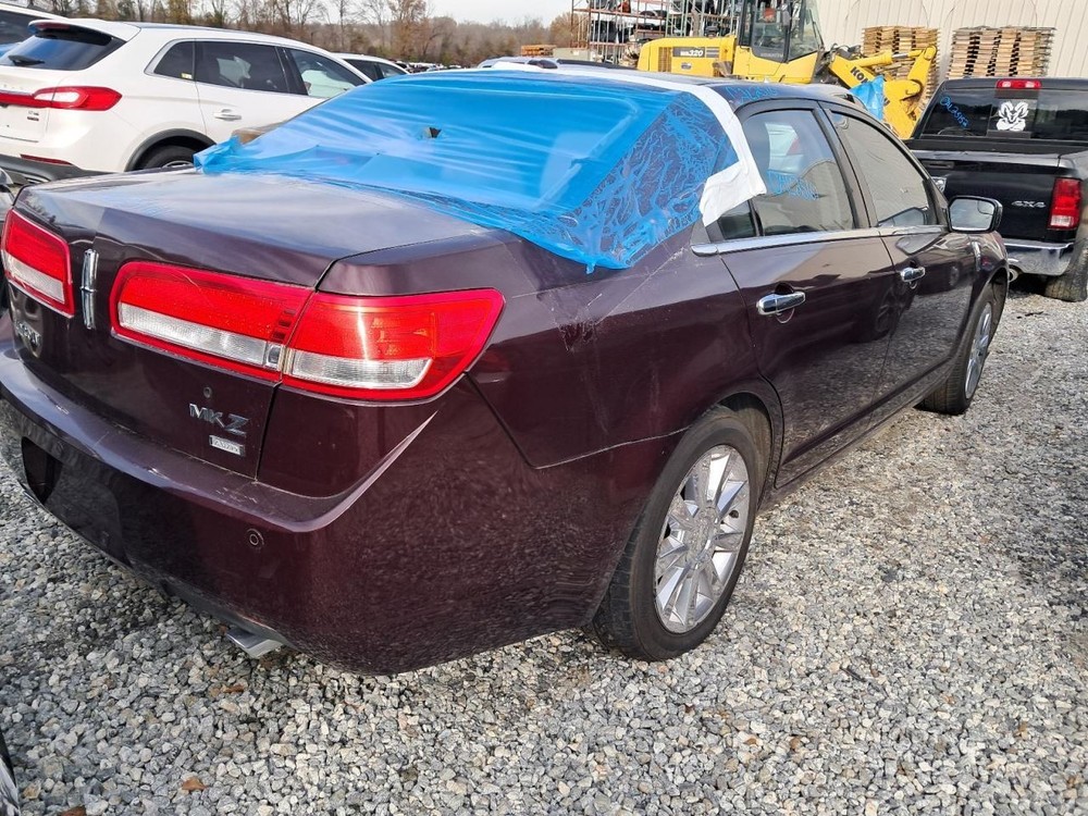 MKZ 2011 Glove Box 4902259