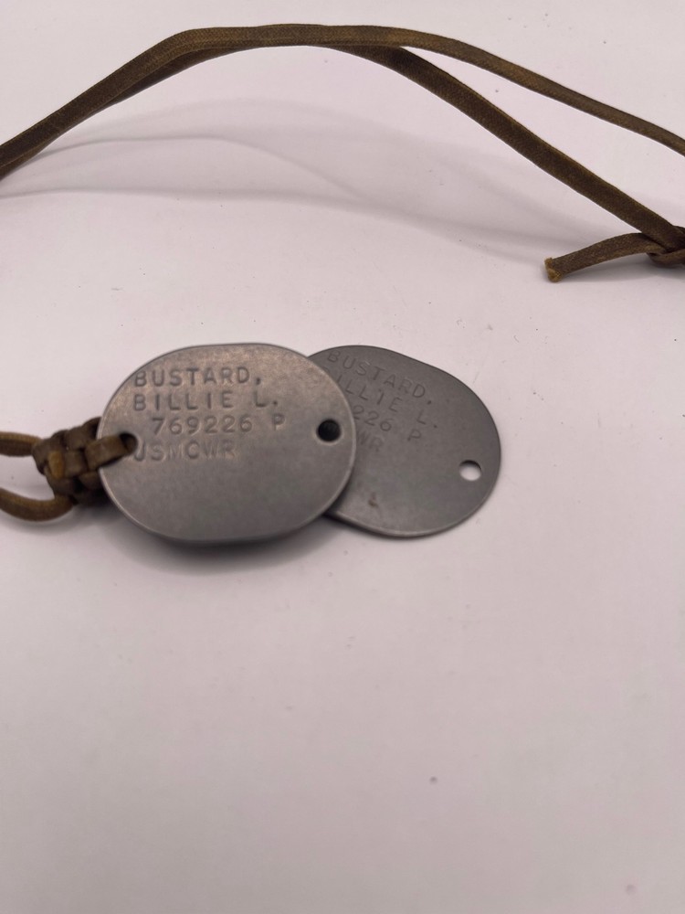 WW II (dog tag) USMCWR
