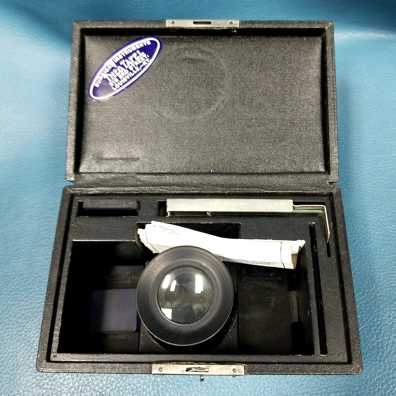 VTG Haden Hauser Hemoglobinometer Clinical Model in Case w Manual