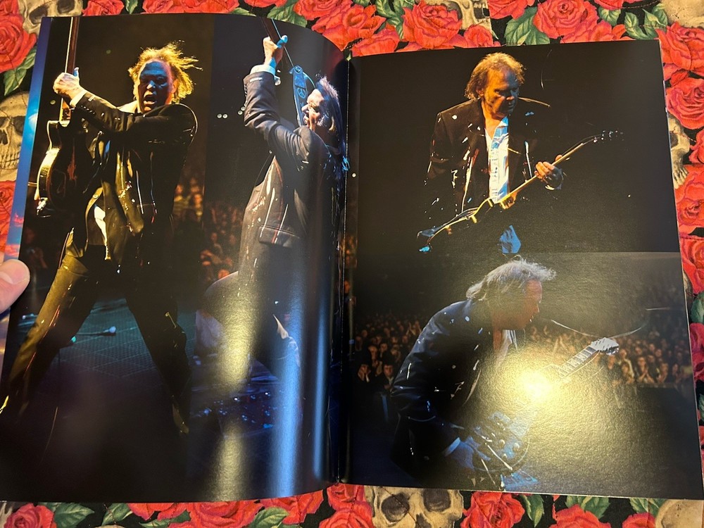 NEIL YOUNG CONCERT TOUR PROGRAM