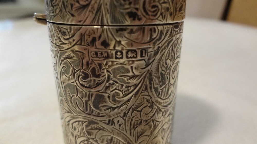 C. E. WILLIAMS BIRMINGHAM STERLING SILVER REPOUSSE PERFUME SCENT BOTTLE 1908