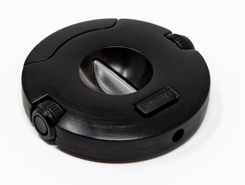 XoticEdge Xceed V-Cut (Black)