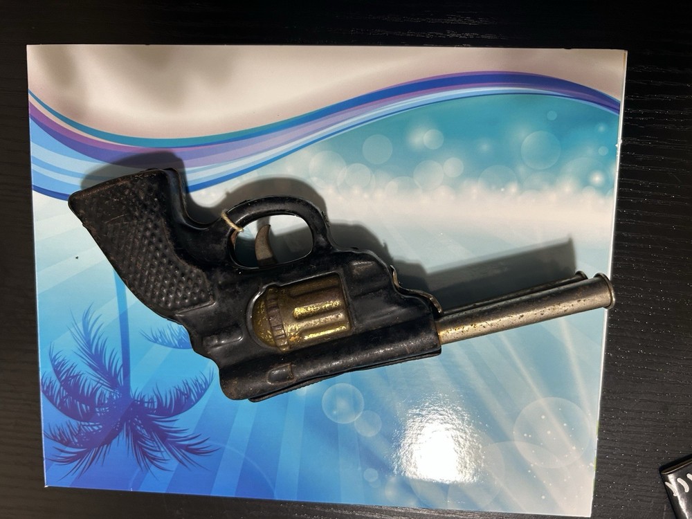 Double barrel working dart gun