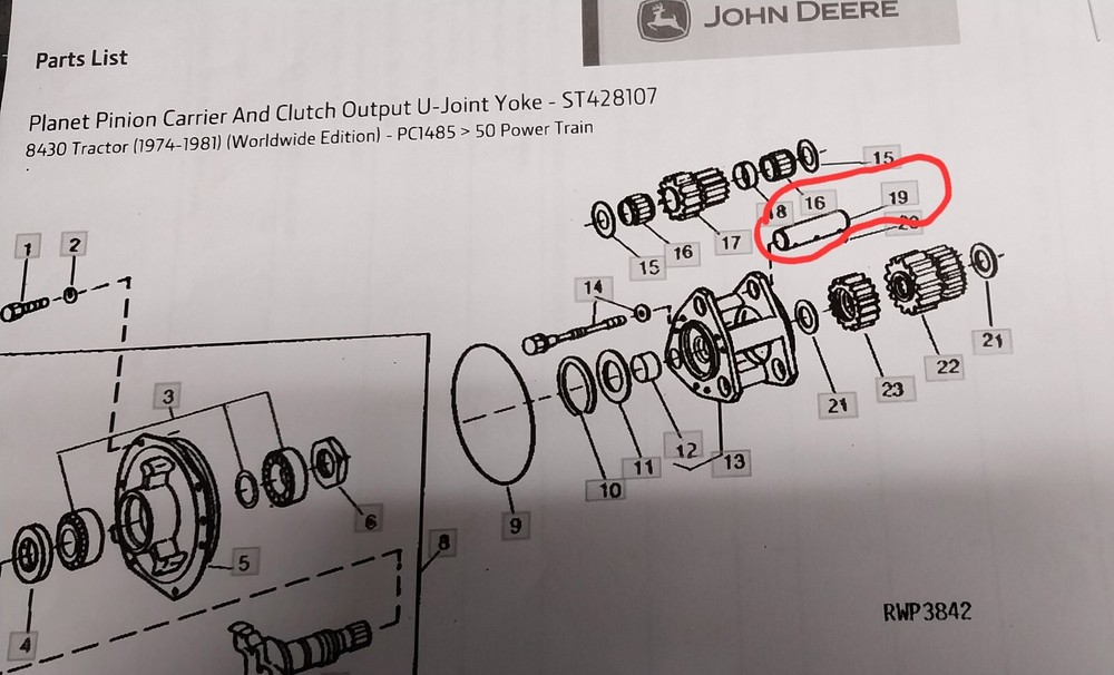 AR70726 John Deere planet pinion shaft
