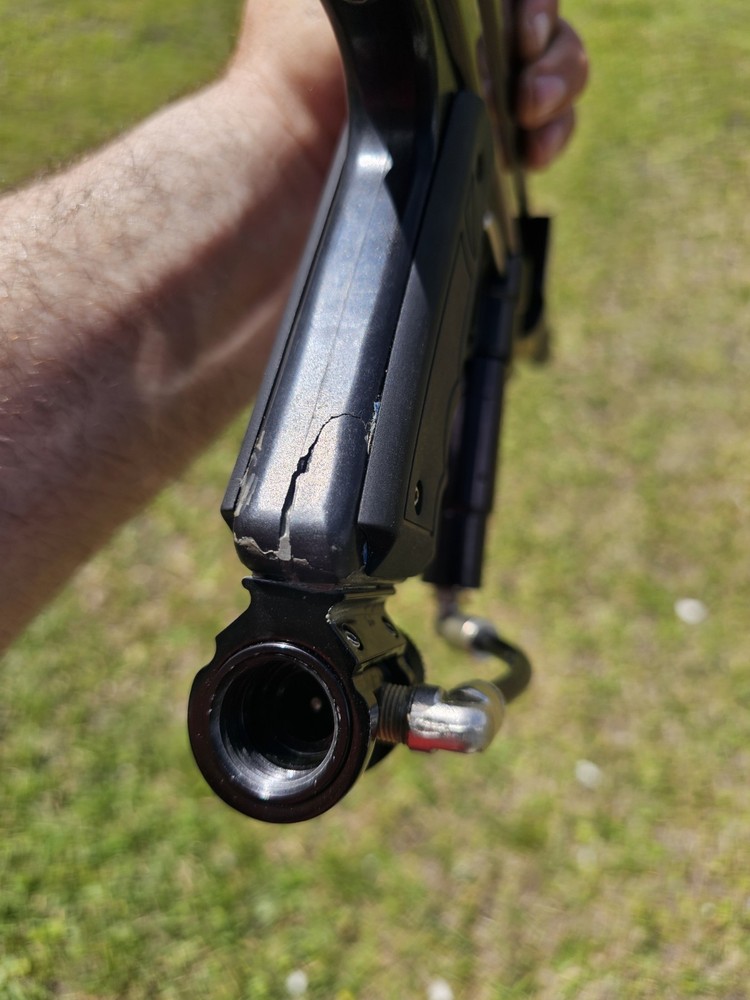 2002 WGP Vertical Feed Autococker