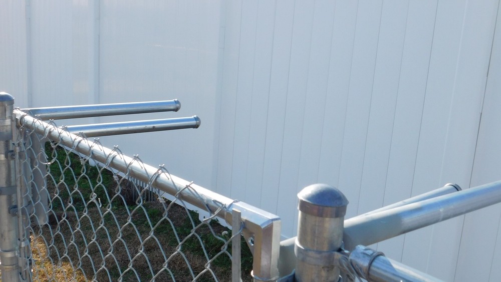 Extend-a-Post 1-5/8"OD Pipe Extensions 2' Long-Clamp Onto 2"Post - 90Degree- 6Pk