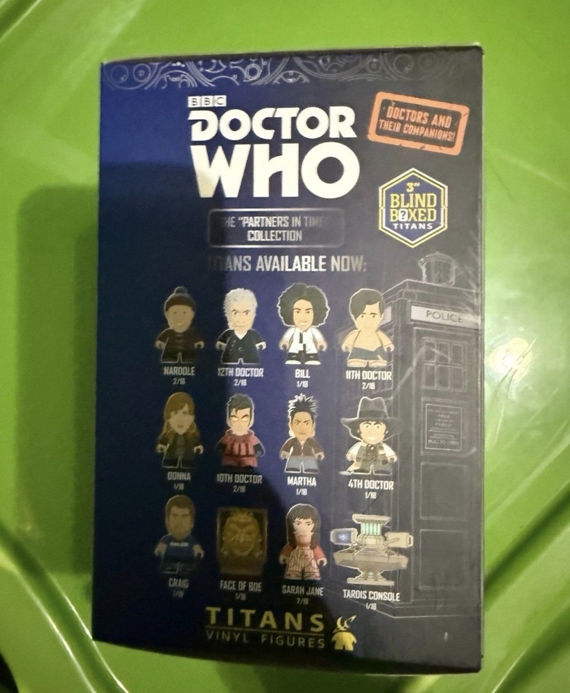 Doctor Who Titans 5000 Piece Hot Topic Exclusive Tardis Exploding