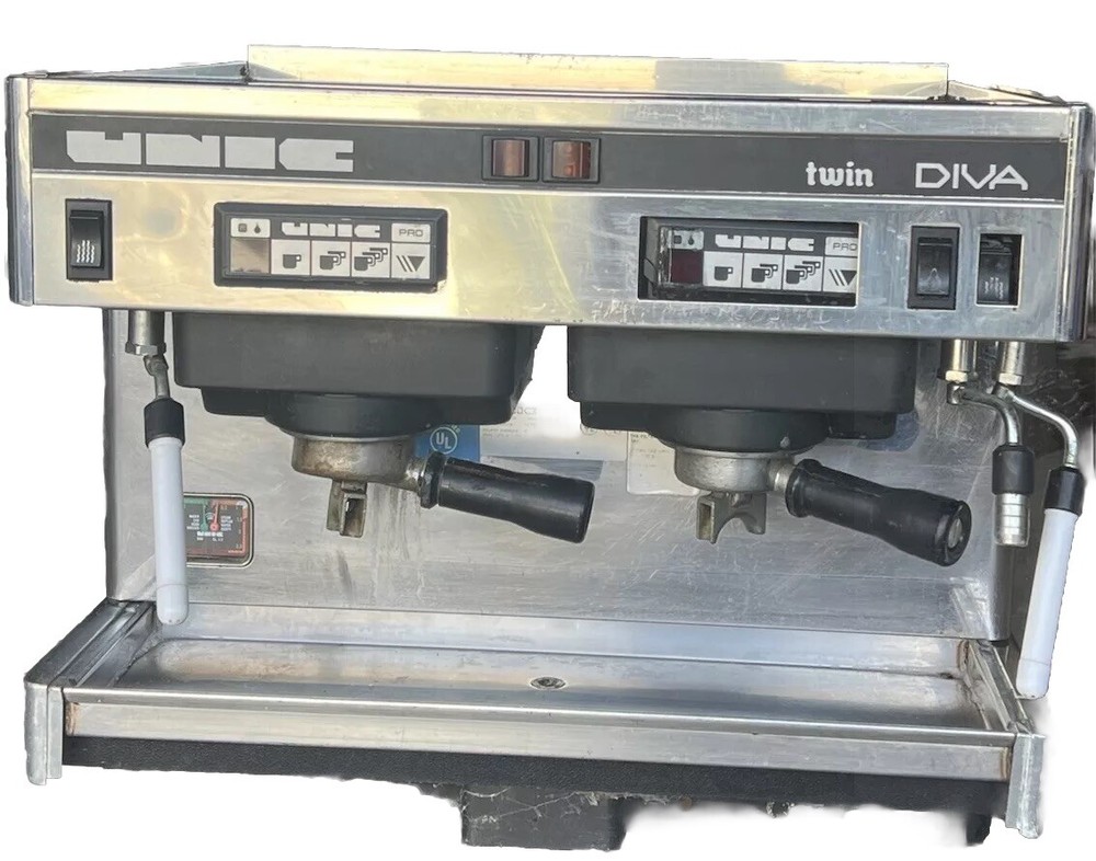 USED UNIC Pro Twin DIVA espresso Machine