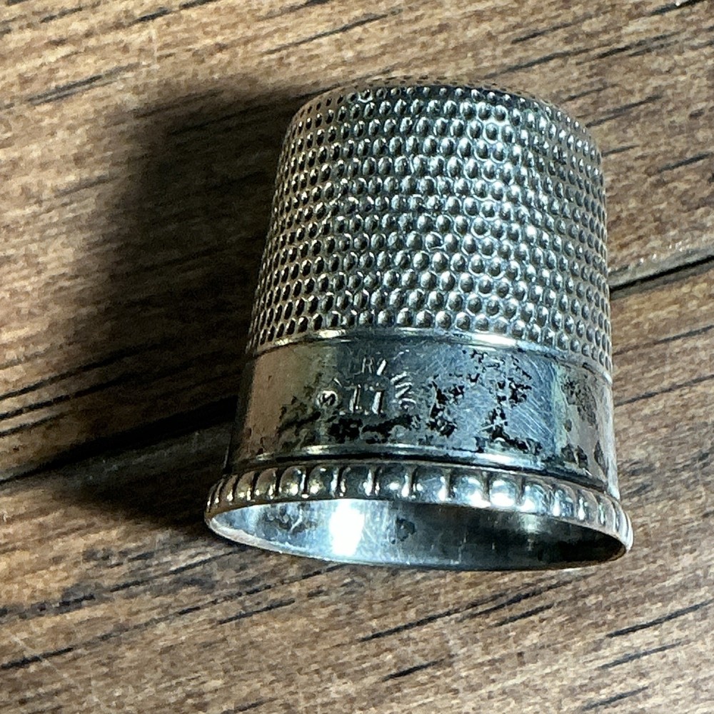 Sterling Silver VTG Thimble In Original Box Marked