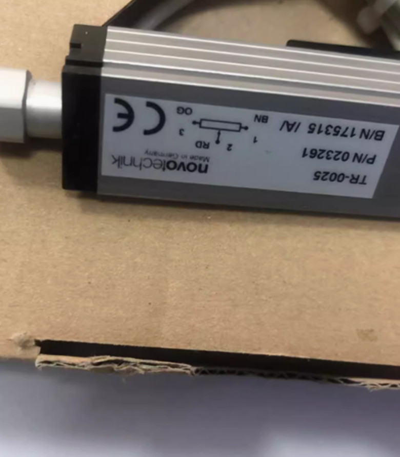 NOVOtechnik TR-0025 displacement sensor