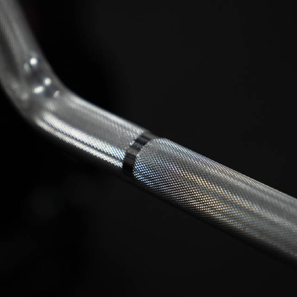 Titan Fitness Cambered Olympic Bench Press Rowing Bar, Rated 600 LB, 4" Camber