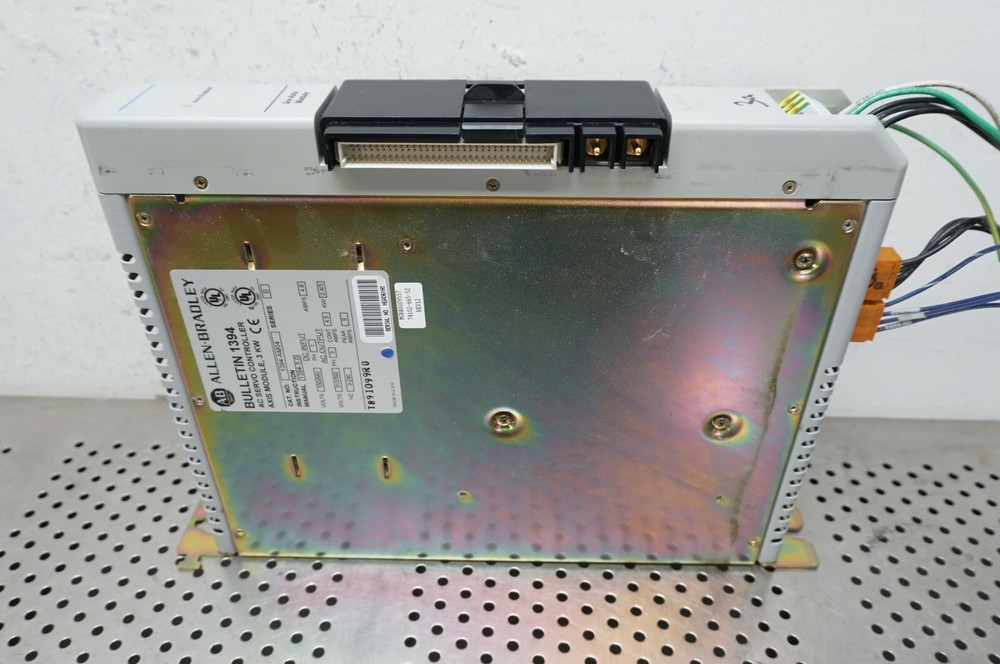 ALLEN-BRADLEY 1394-AM04 SER. B AC SERVO CONTROLLER AXIS MODULE