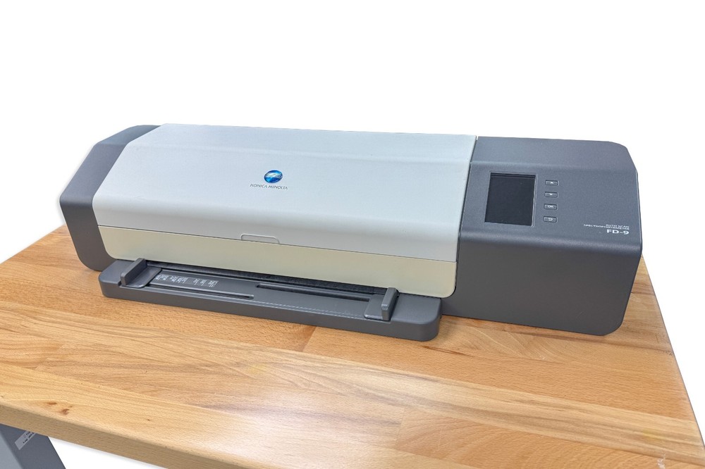 Konica Minolta FD-9 Auto Scan Spectrophotometer