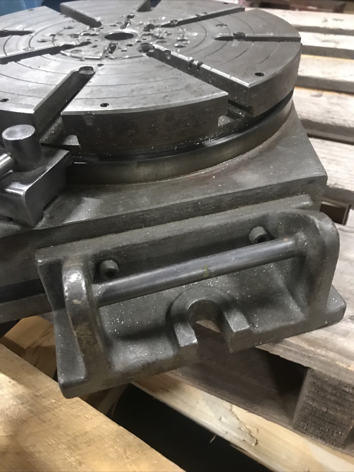 BRIDGEPORT #12 ROTARY TABLE Low Profile Handle