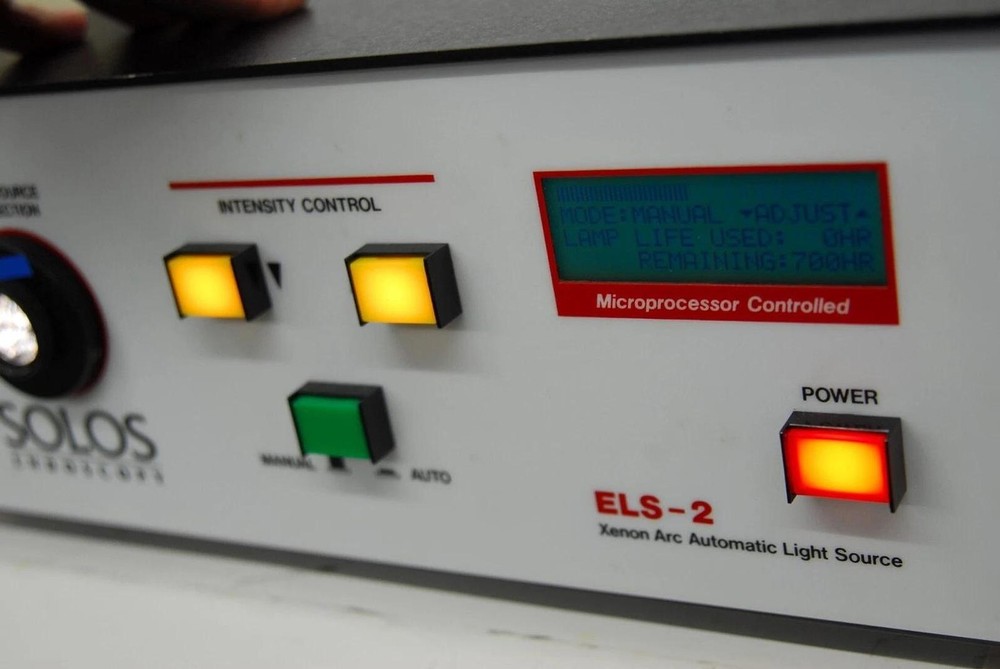 Solos Endoscopy ELS-2 Xenon Arc Automatic Light Source - READ DESCRIPTION