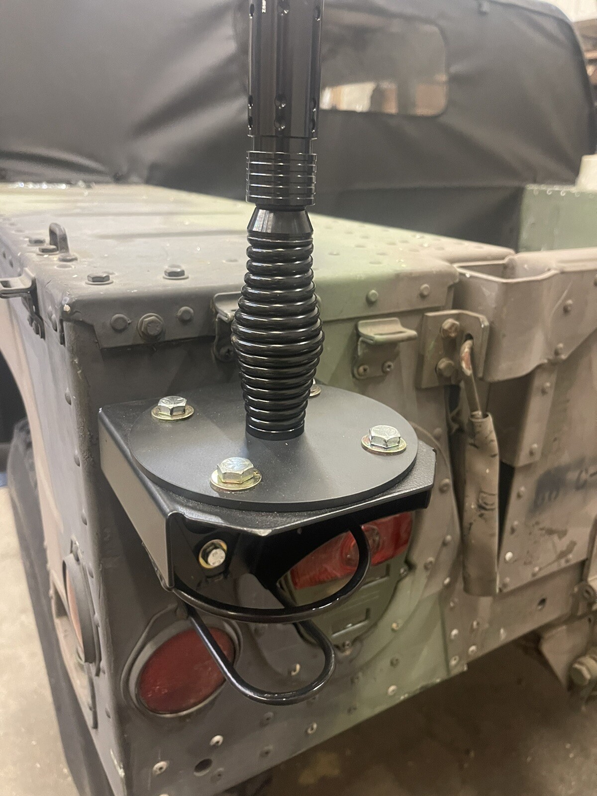 New Military Antenna, Base and Mounting Bracket Kit Not OEM Fits HUMVEE