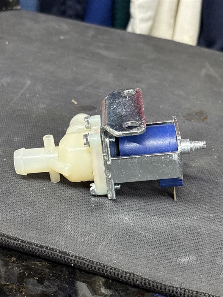 Deltrol Controls Dispense Solution Valve DSVP11-8PX7SL6R5