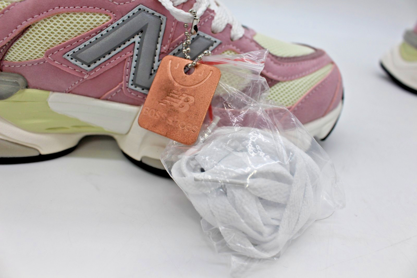 NEW Girl's New Balance 9060 Big Kid's Rose Sugar Ice Wine Size 4.5 PC9060BE