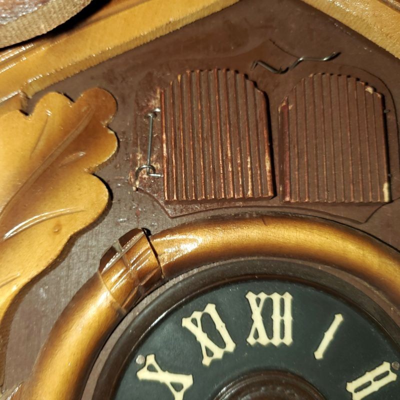 vintage hunter cuckoo clock