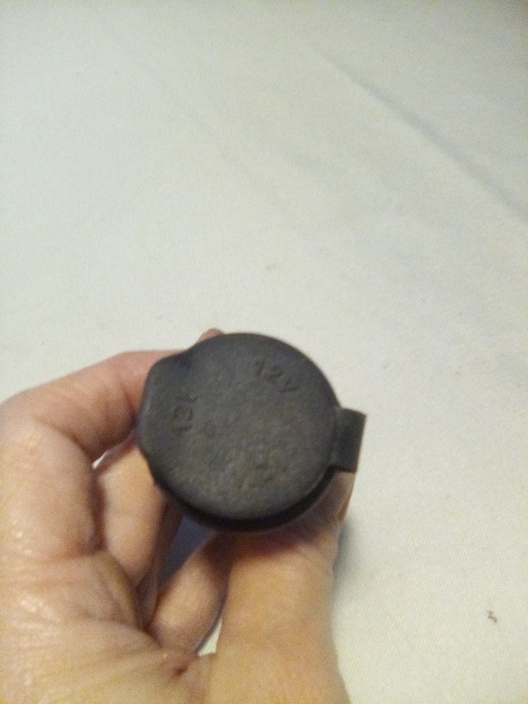 12V Lighter Socket Power Outlet