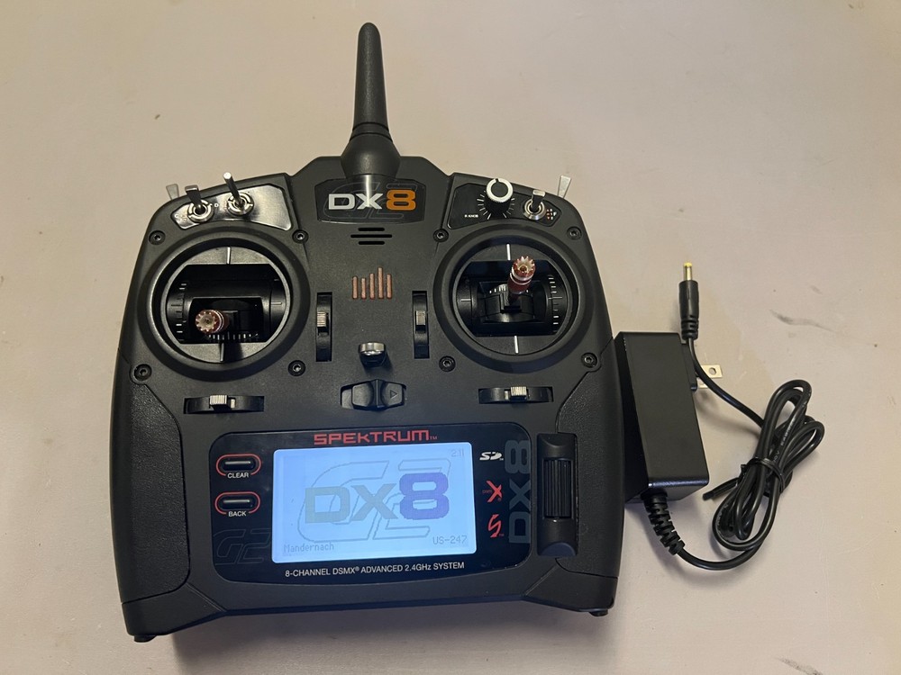 Spektrum DX8 G2 8 Channel Transmitter Mode 2 lightly used