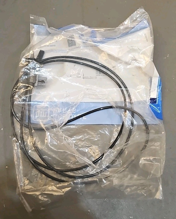 GM OEM 23233799 Rear Wheel Speed Sensor