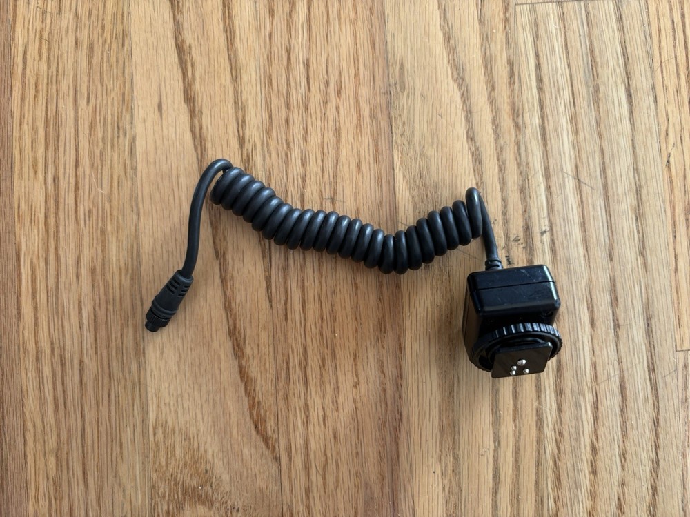 Olympus FL-CB02 Hot Shoe to Bracket Cable EUC