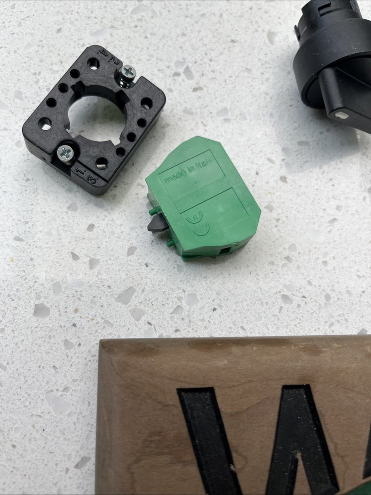 GCX3300 Automation Direct Selector Switch