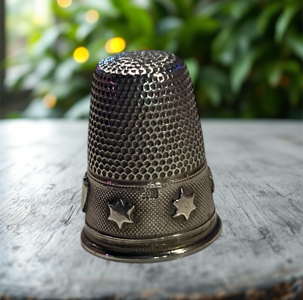 vintage silver thimble 80%