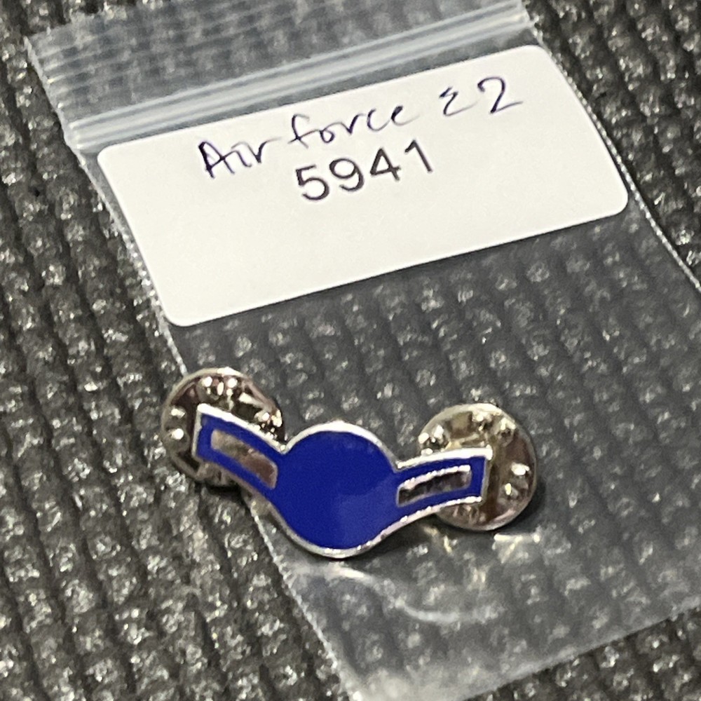 US Air Force USAF E2 Rank lapel pin 5941