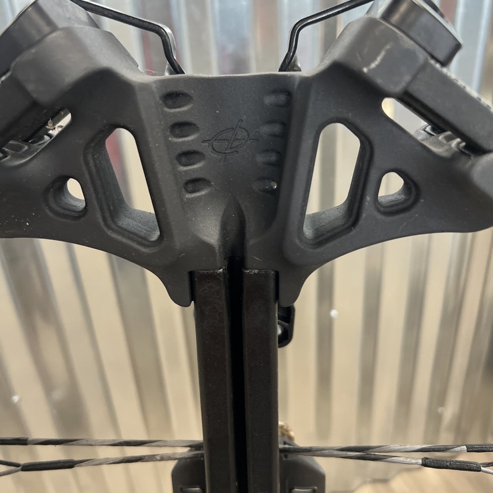 Barnett Whitetail Hunter 2 Crossbow Realtree String