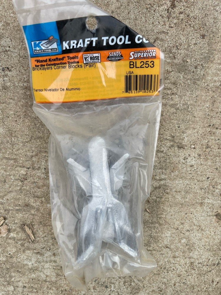 Kraft Tools Bricklayers Corner Blocks Pair BL253