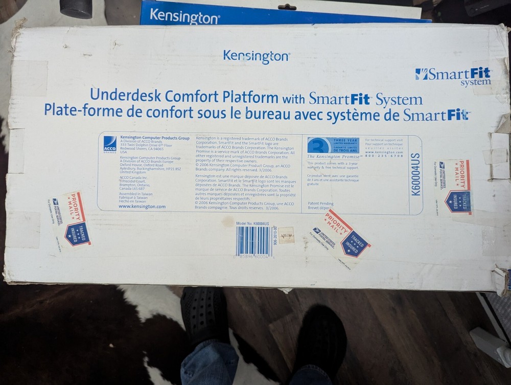 Underdesk comfort platform with smart fit system