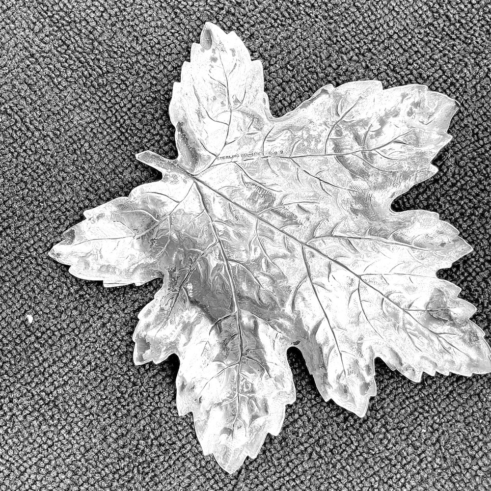 VINTAGE BLACKINTON & CO STERLING MAPLE LEAF SHAPE NUT DISH