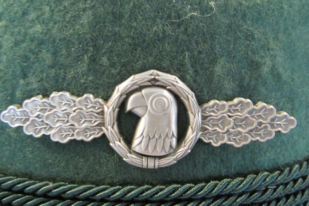 German Luftwaffe Visor Military Hat Pin