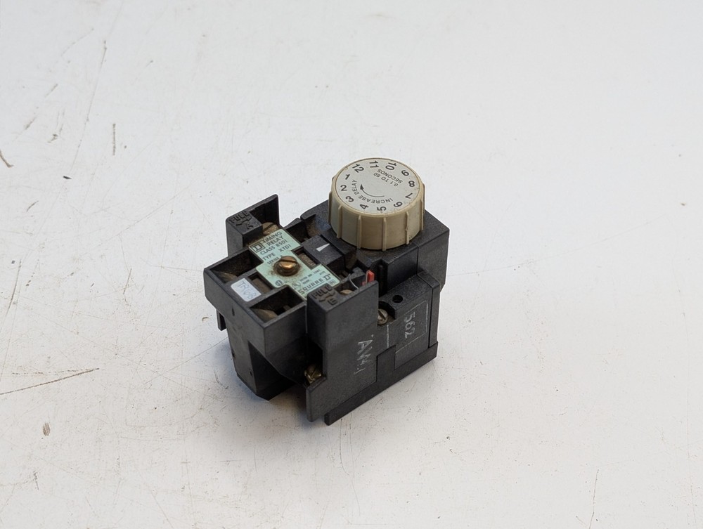 SQUARE D 8501-XTD1 TIMER  ATTACHMENT