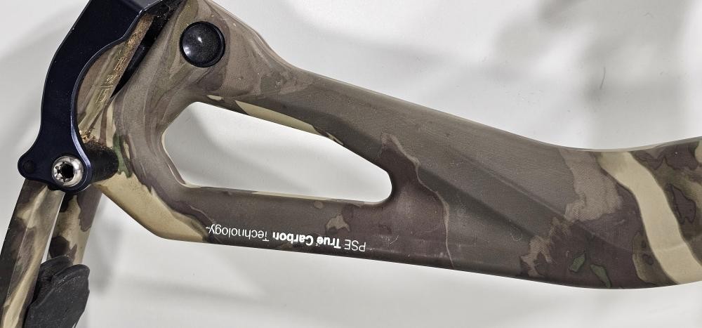 PSE compound bow (P25019672)