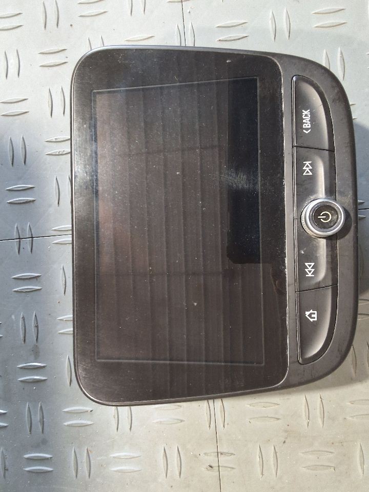 2018 Chevy Equinox 8" Display Screen and Control Panel