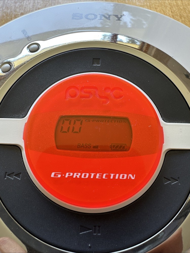 Sony D-EJ100PS Psyc Walkman Portable CD Player (White)