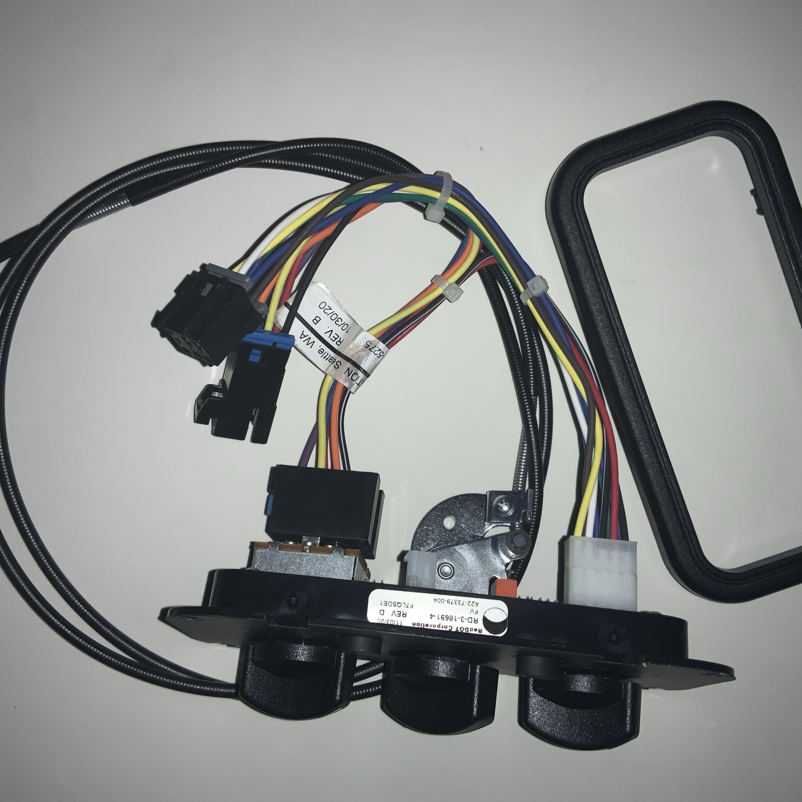 Freightliner A22-73379-004 OEM Heater Control Panel, NEW.(240)