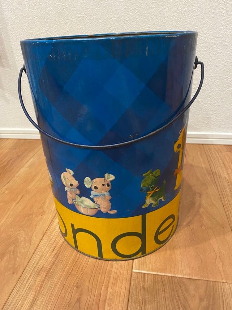 Showa retro detergent tin can