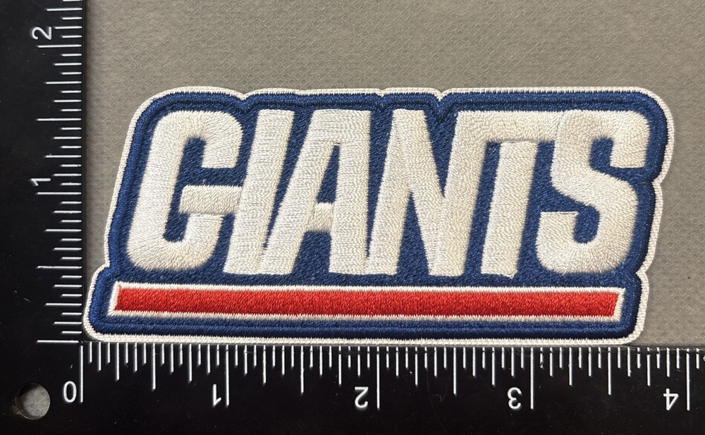 NEW YORK GIANTS IRON ON EMBROIDERED PATCH