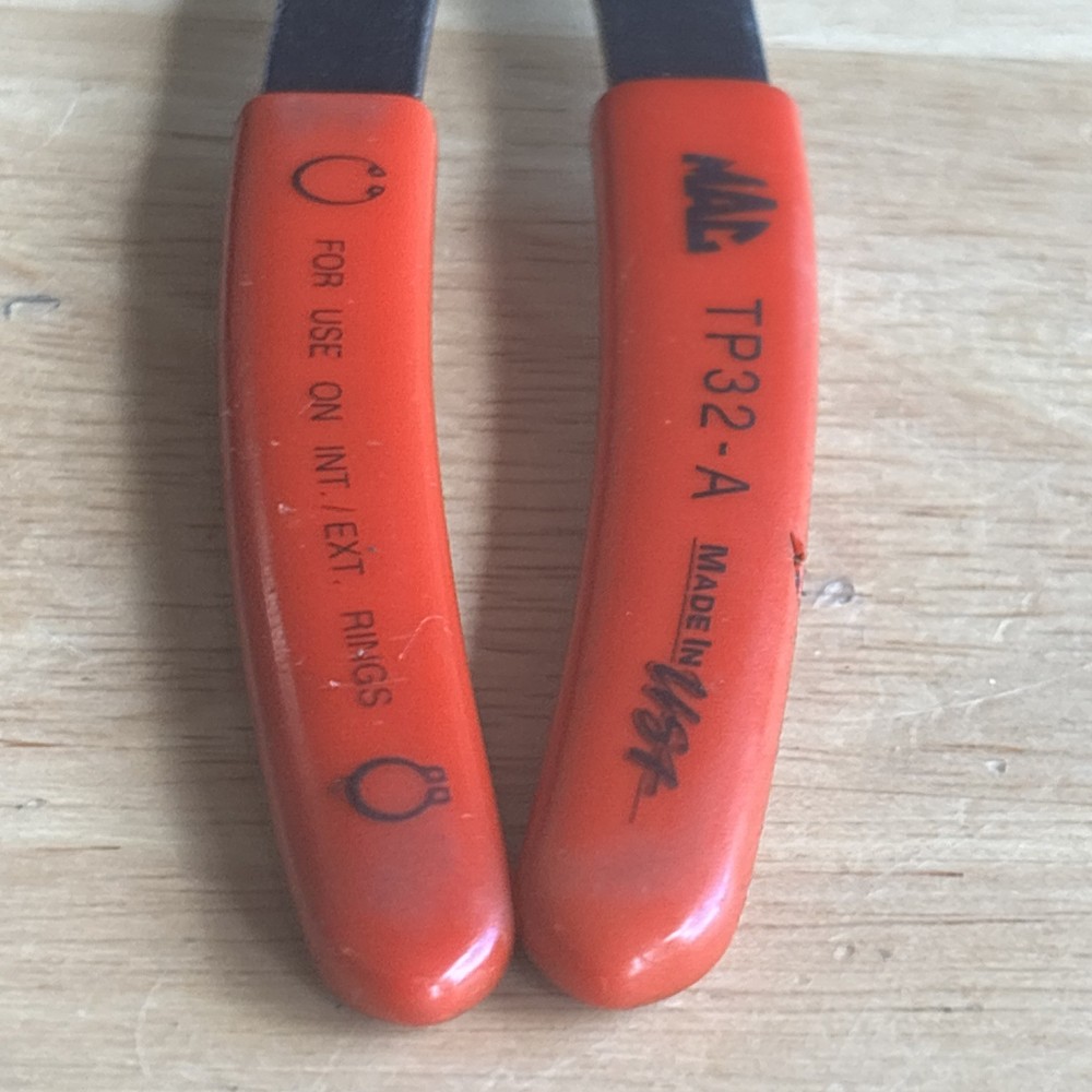 Mac Tools 90 Degree Internal External Snap Ring Pliers Reversible TP32-A USA