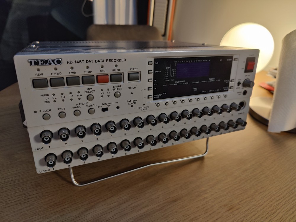 TEAC RD-145T DAT DATA RECORDER