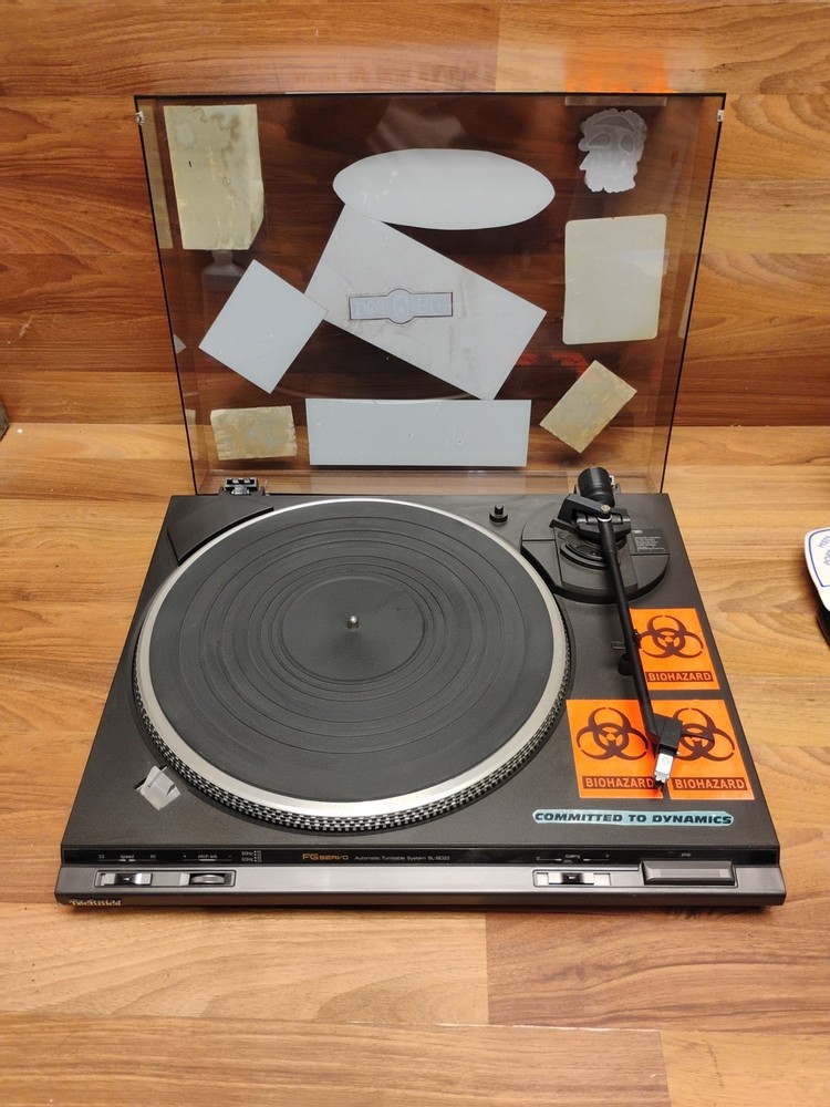 Technics SL-BD22 FG Servo Automatic Turntable w/Stanton D71EE - Needs New Stylus